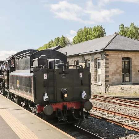 Blue Peter Engine Shed 公寓 惠特比