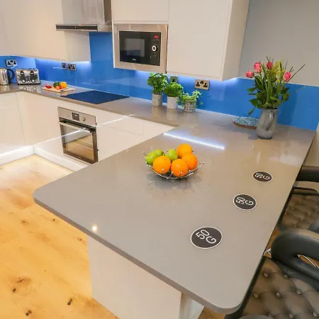 Blue Peter Engine Shed * Whitby